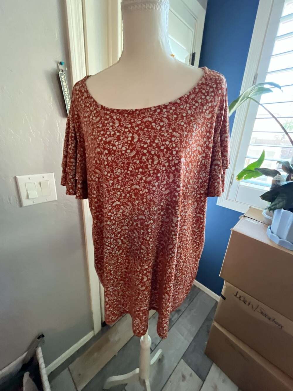 Adrianna Papell Floral Print Tunic Top Rust Red Scoop Neck
